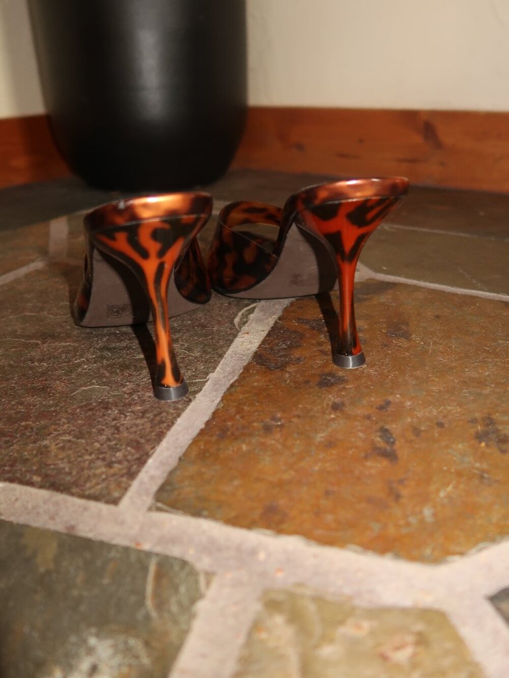 Jeffrey Campbell Agent Tortoise Vinyl Peep Toe Slide Sandals - Picture 4 of 5
